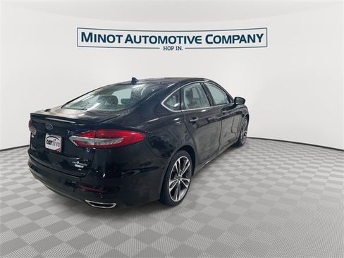 Used 2020 Ford Fusion Titanium image 8