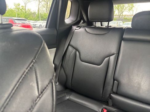 Used 2025 Jeep Compass Trailhawk AWD/4WD image 37