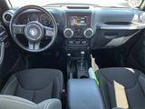 Used 2018 Jeep Wrangler Unlimited Sahara image 3