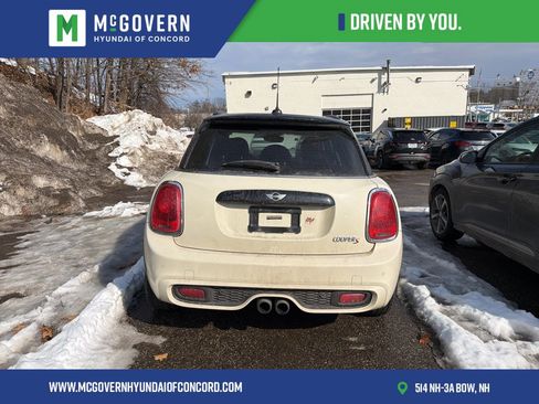 Used 2016 MINI Cooper S image 3
