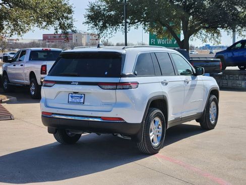 New 2025 Jeep Grand Cherokee Laredo w/ MOPAR Finishing Package image 4