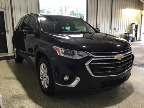 Used 2019 Chevrolet Traverse LT w/ LPO, Floor Liner Package AWD/4WD image 5