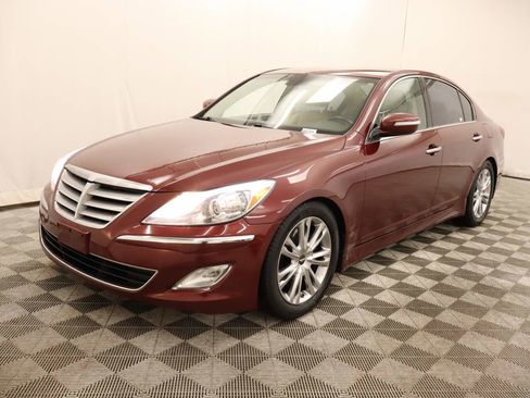 Used 2012 Hyundai Genesis 3.8 w/ Premium Pkg image 1