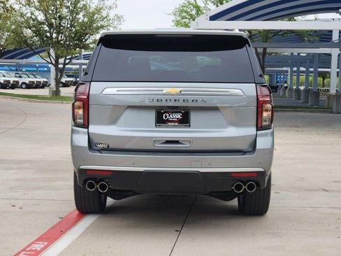 Used 2024 Chevrolet Suburban High Country w/ Premium Package image 13