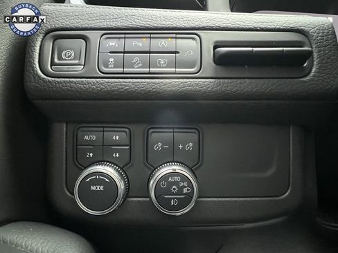 Used 2022 GMC Yukon Denali image 12