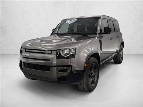 Used 2025 Land Rover Defender 110 X-Dynamic SE image 1