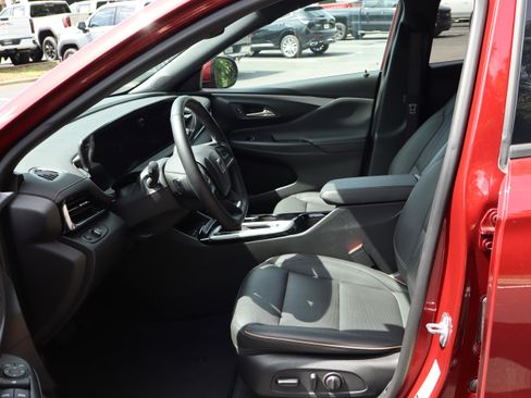 Used 2024 Buick Envista Avenir FWD image 19