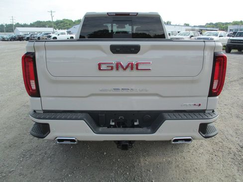 New 2026 GMC Sierra 1500 AT4 w/ AT4 Premium Package AWD/4WD image 7