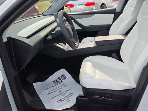 Used 2026 Tesla Model Y Long Range AWD/4WD image 5