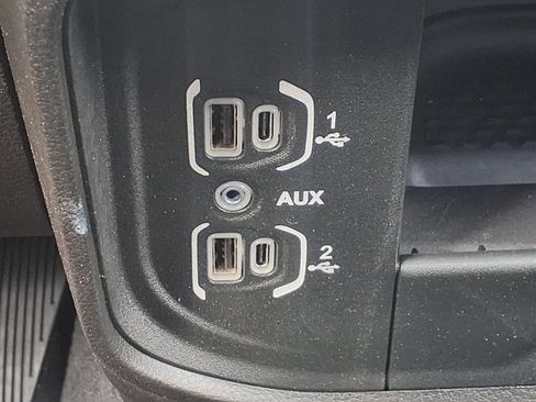 Used 2024 RAM 2500 Big Horn image 8