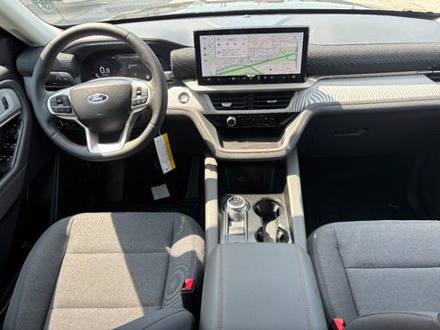 New 2026 Ford Explorer Active AWD/4WD image 16