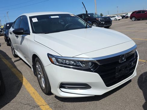 Used 2018 Honda Accord LX image 3