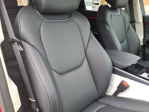 Certified 2026 Genesis GV70 2.5T image 12