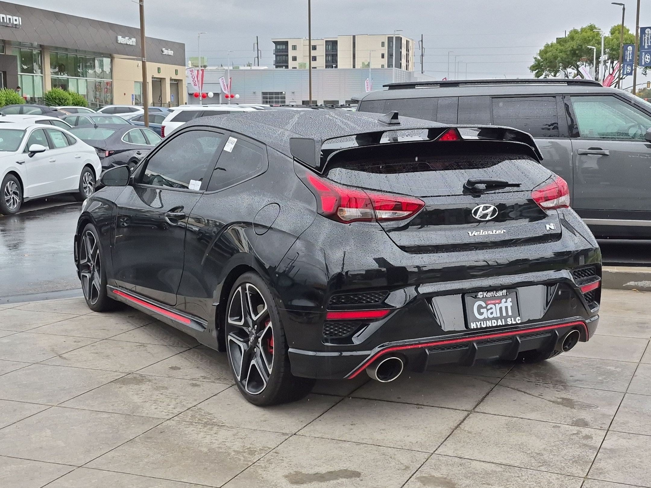 Certified 2022 Hyundai Veloster N FWD image 7