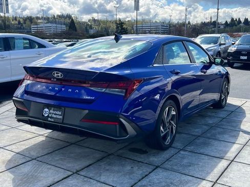 Certified 2026 Hyundai Elantra Limited FWD image 7
