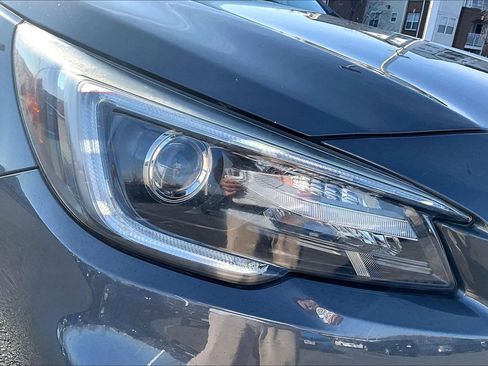 Used 2018 Subaru Outback 2.5i Limited image 26