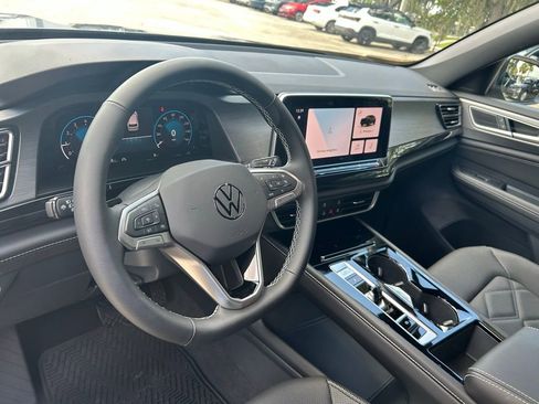 New 2026 Volkswagen Atlas Cross Sport SE image 10
