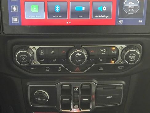 Used 2022 Jeep Gladiator Mojave w/ LED Lighting Group AWD/4WD image 22