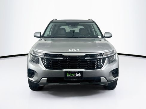 Used 2025 Kia Seltos S FWD image 2