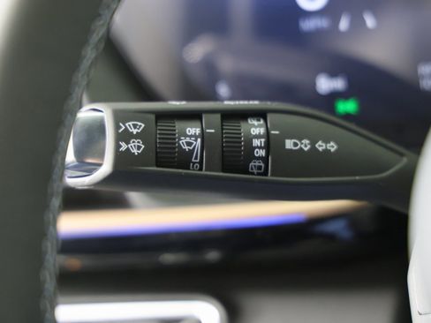 New 2025 Buick Envision Sport Touring image 25