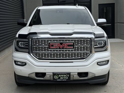 Used 2017 GMC Sierra 1500 Denali AWD/4WD image 4