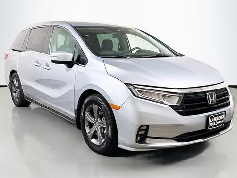 Used 2021 Honda Odyssey EX image 3