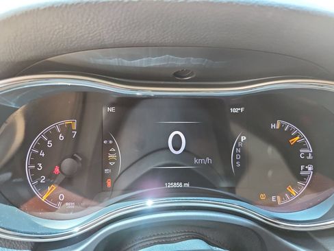 Used 2015 Jeep Grand Cherokee Limited RWD image 16
