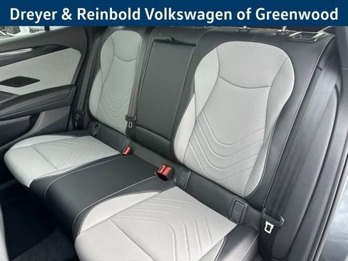 New 2026 Volkswagen Tiguan SE R-Line image 28