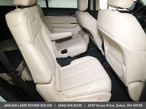 Used 2022 Jeep Grand Cherokee L Limited w/ Luxury Tech Group II AWD/4WD image 30