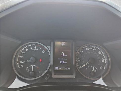 Used 2020 Toyota Tacoma TRD Off-Road AWD/4WD image 10