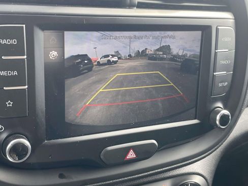 Used 2024 Kia Soul LX w/ Option Group 015 image 16