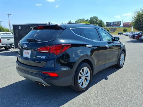 Used 2017 Hyundai Santa Fe Sport 2.0T AWD/4WD image 4