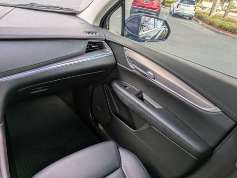 Used 2019 Cadillac XT5 Luxury image 16