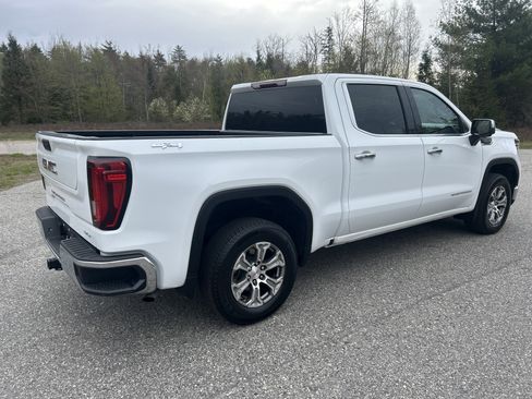 Used 2025 GMC Sierra 1500 SLT AWD/4WD image 4