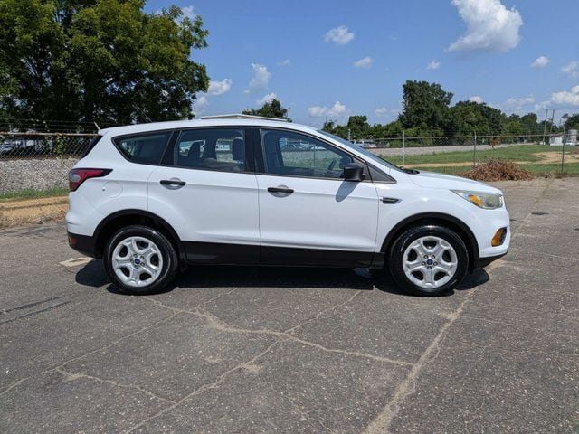 Used 2017 Ford Escape S FWD image 3