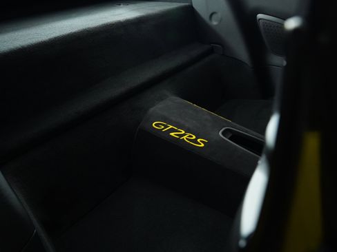 Used 2019 Porsche 911 GT2 RS image 59