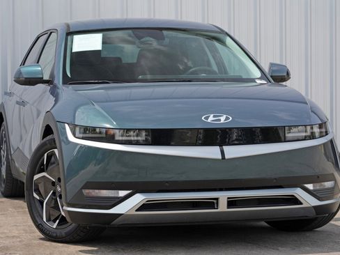 Used 2023 Hyundai Ioniq 5 SEL w/ Cargo Package image 2