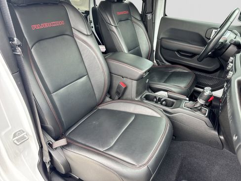 Used 2021 Jeep Wrangler Unlimited Rubicon w/ Uconnect 4C Nav & Sound Group AWD/4WD image 24