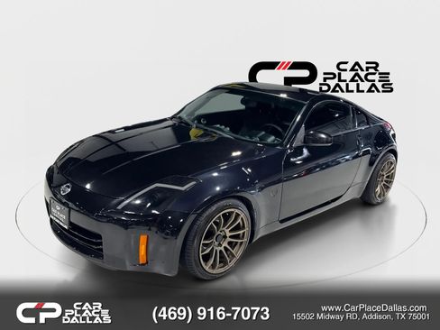 Used 2006 Nissan 350Z Touring w/ (K96) Aerodynamics Pkg RWD image 2