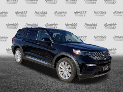 Used 2023 Ford Explorer Limited w/ Equipment Group 301A image 2