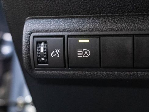 Used 2022 Toyota Corolla LE FWD image 21