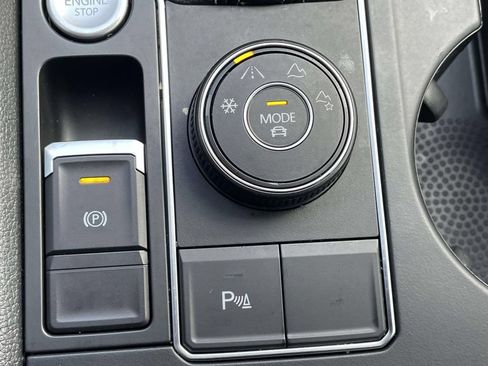 Used 2021 Volkswagen Atlas SE AWD/4WD image 28