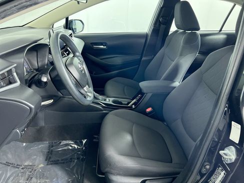 Used 2021 Toyota Corolla LE FWD image 8