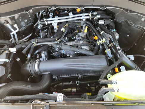 New 2026 Ford Explorer Active RWD image 26
