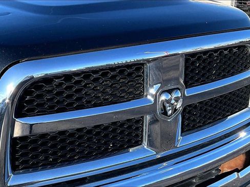 Used 2017 RAM 2500 SLT image 30
