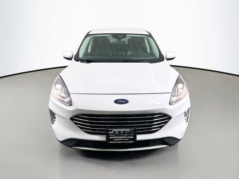 Used 2022 Ford Escape SEL image 2