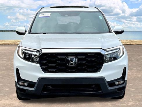 Used 2023 Honda Passport EX-L image 2