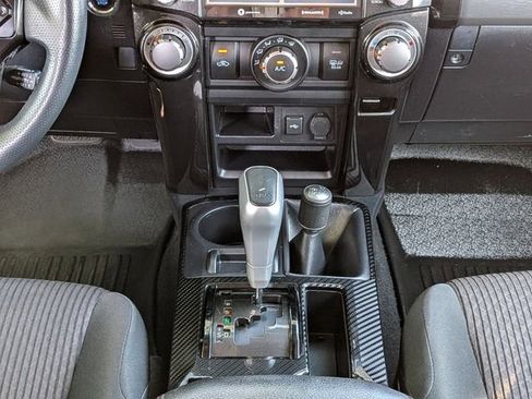 Used 2022 Toyota 4Runner TRD Off-Road AWD/4WD image 23