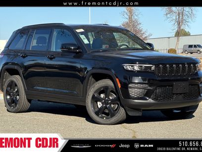 New 2025 Jeep Grand Cherokee Altitude