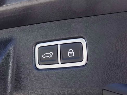Certified 2023 Kia Sorento SX Prestige AWD/4WD image 25